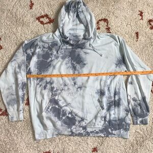 NWOT- Paperbacks- Sz XXl- Men’s Ocean Blue Light Hoodie